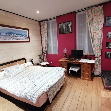 Chambre D'Hote 50, Rue Gambetta A Libourne Esterno foto